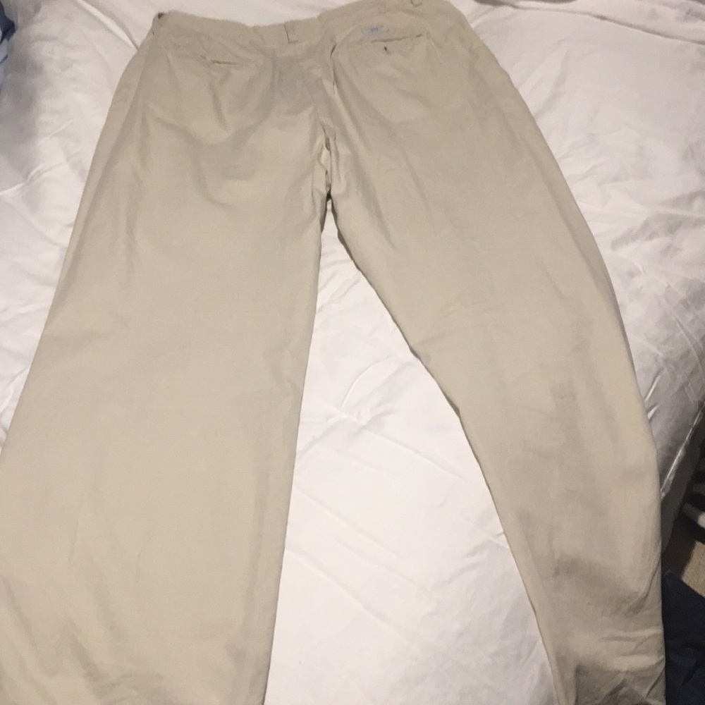 Men’s vineyard vine khakis